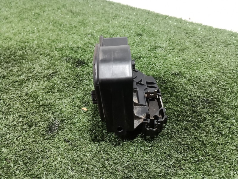 Recambio de cerradura puerta trasera izquierda para bmw 1 (e81) 120 d referencia OEM IAM   