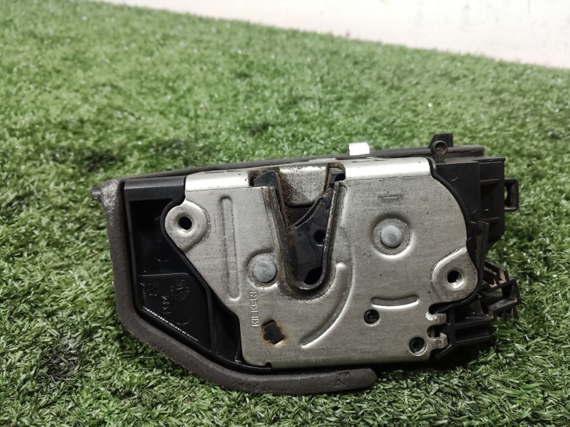 Recambio de cerradura puerta trasera izquierda para bmw 1 (e81) 120 d referencia OEM IAM   