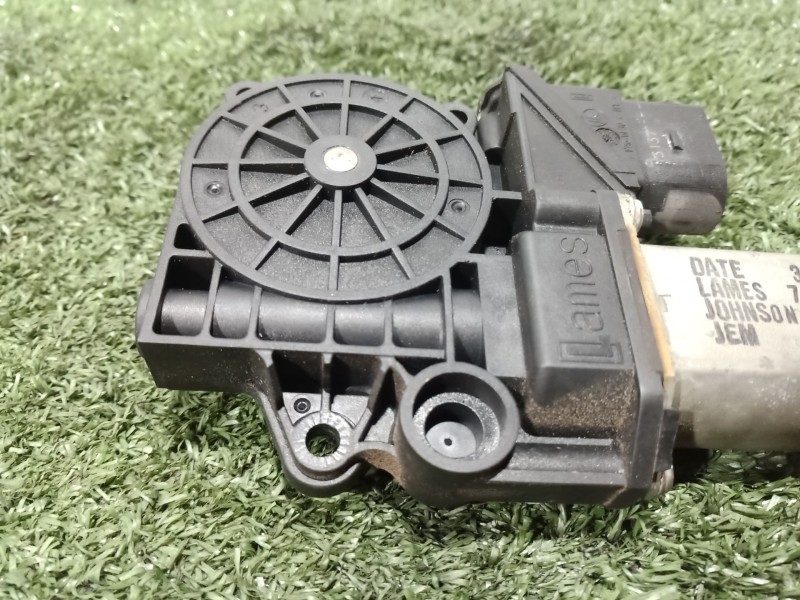 Recambio de motor elevalunas trasero izquierdo para bmw 1 (e81) 120 d referencia OEM IAM   