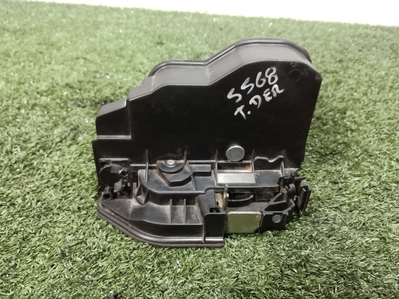 Recambio de cerradura puerta trasera derecha para bmw 1 (e81) 120 d referencia OEM IAM   