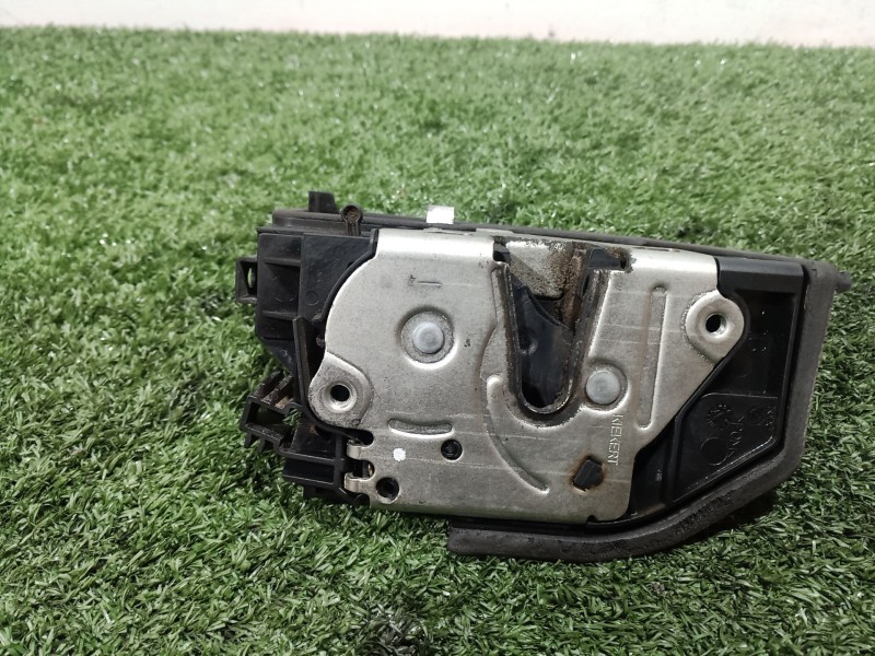 Recambio de cerradura puerta trasera derecha para bmw 1 (e81) 120 d referencia OEM IAM   