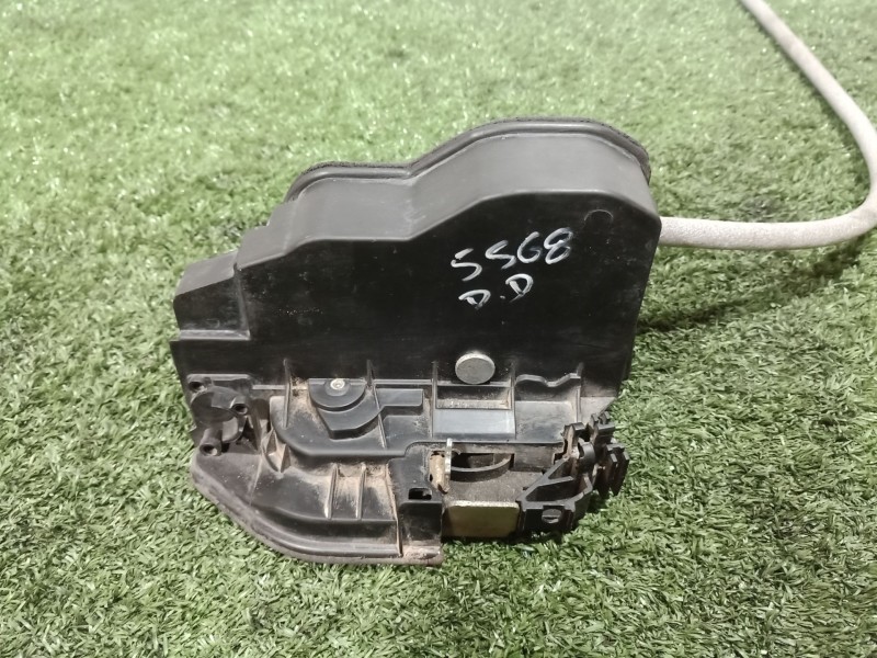 Recambio de cerradura puerta delantera derecha para bmw 1 (e81) 120 d referencia OEM IAM   