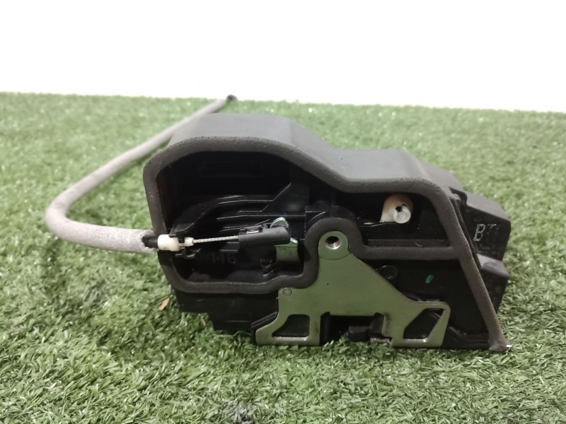 Recambio de cerradura puerta delantera derecha para bmw 1 (e81) 120 d referencia OEM IAM   