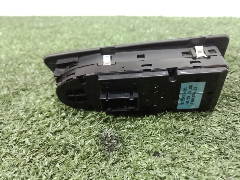 Recambio de mando elevalunas delantero izquierdo para bmw 1 (e81) 120 d referencia OEM IAM   