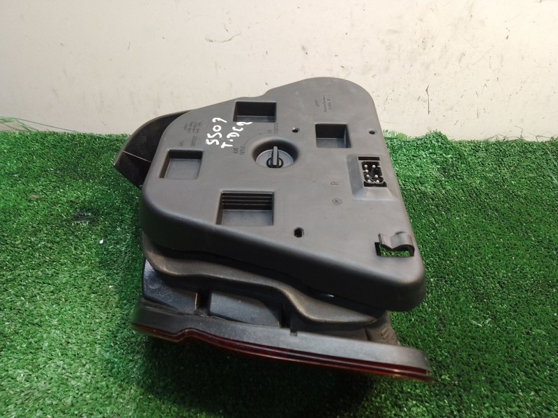 Recambio de piloto trasero derecho para bmw 5 (e39) 523 i referencia OEM IAM 8358832 8358832 2VP00724002