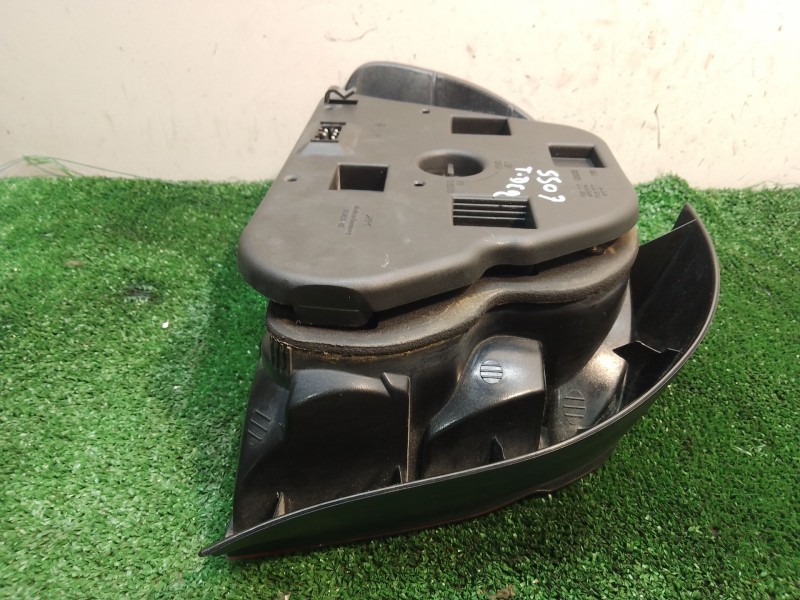 Recambio de piloto trasero derecho para bmw 5 (e39) 523 i referencia OEM IAM 8358832 8358832 2VP00724002