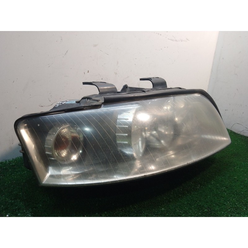 Recambio de faro derecho para audi a4 berlina (8e) 1.9 tdi (96kw) referencia OEM IAM 89305700 8E0990008F 8E0941004F