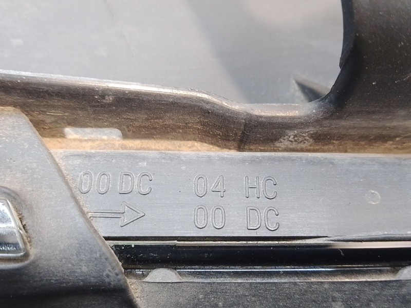 Recambio de faro derecho para audi a4 berlina (8e) 1.9 tdi (96kw) referencia OEM IAM 89305700 8E0990008F 8E0941004F