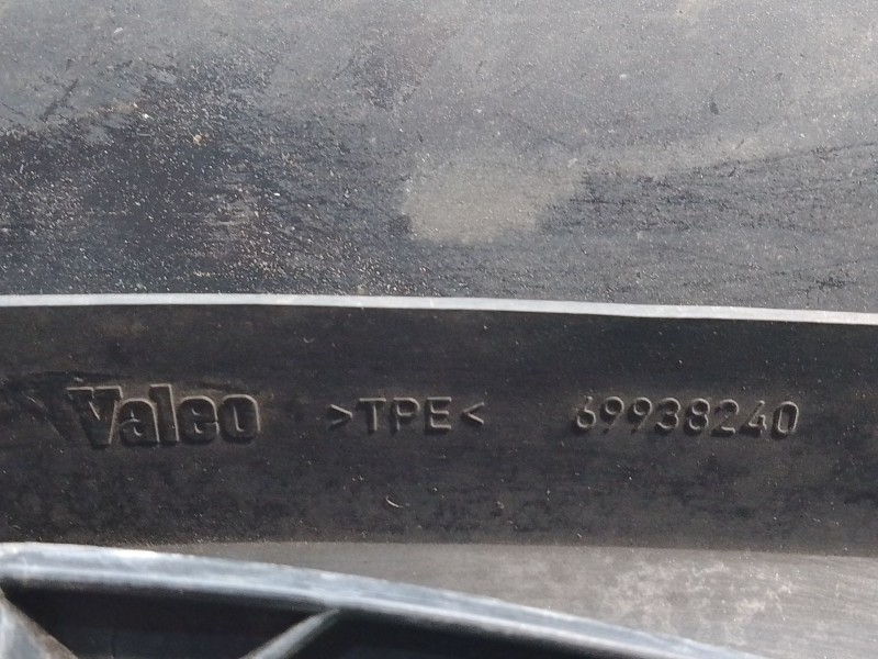 Recambio de faro derecho para audi a4 berlina (8e) 1.9 tdi (96kw) referencia OEM IAM 89305700 8E0990008F 8E0941004F