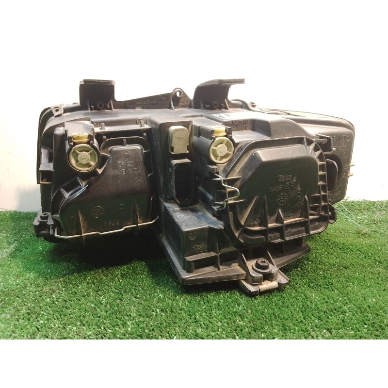 Recambio de faro derecho para audi a4 berlina (8e) 1.9 tdi (96kw) referencia OEM IAM 89305700 8E0990008F 8E0941004F