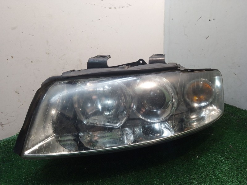 Recambio de faro izquierdo para audi a4 berlina (8e) 1.9 tdi (96kw) referencia OEM IAM 20A008 1364 3457A