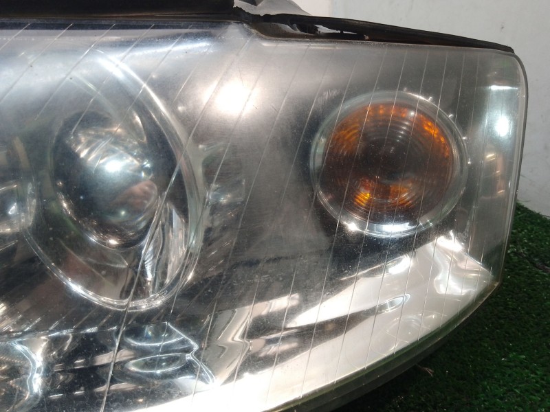 Recambio de faro izquierdo para audi a4 berlina (8e) 1.9 tdi (96kw) referencia OEM IAM 20A008 1364 3457A