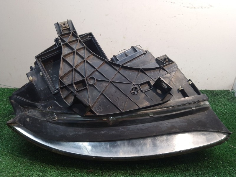 Recambio de faro izquierdo para audi a4 berlina (8e) 1.9 tdi (96kw) referencia OEM IAM 20A008 1364 3457A