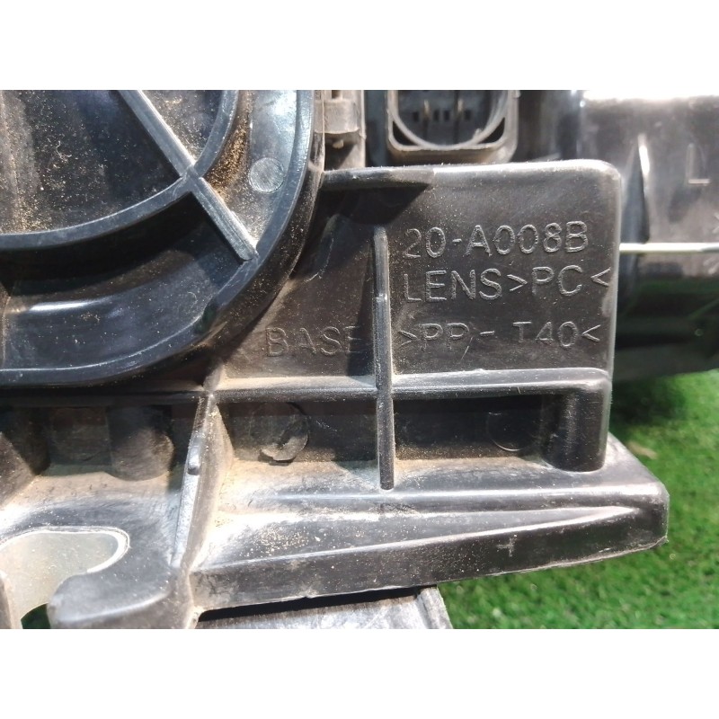 Recambio de faro izquierdo para audi a4 berlina (8e) 1.9 tdi (96kw) referencia OEM IAM 20A008 1364 3457A