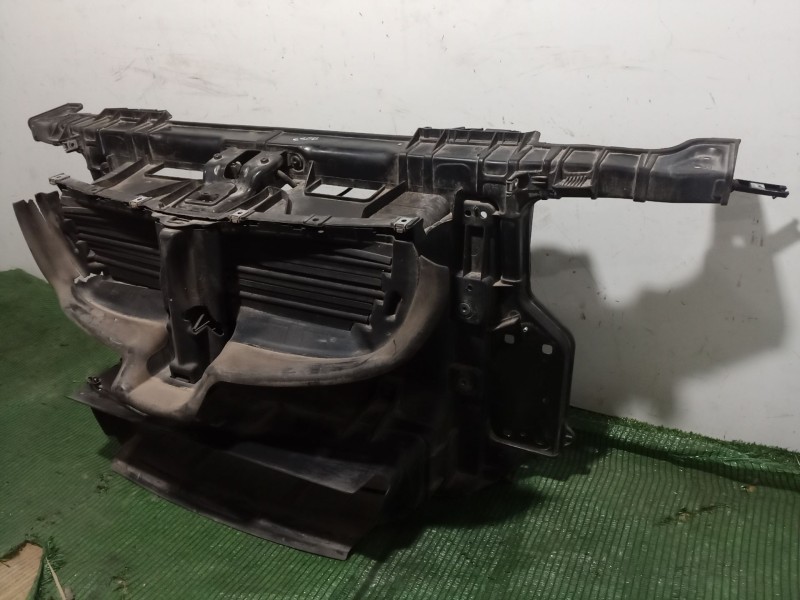 Recambio de panel frontal para bmw 1 (e81) 120 d referencia OEM IAM   