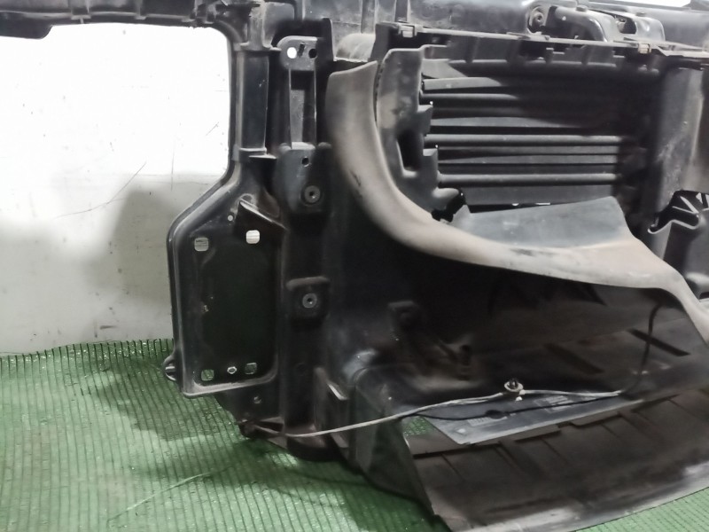 Recambio de panel frontal para bmw 1 (e81) 120 d referencia OEM IAM   