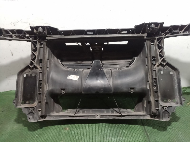 Recambio de panel frontal para bmw 1 (e81) 120 d referencia OEM IAM   