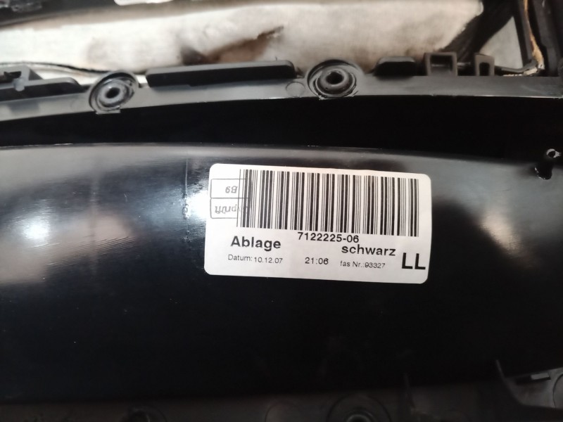 Recambio de apoyabrazos central para bmw 1 (e81) 120 d referencia OEM IAM   