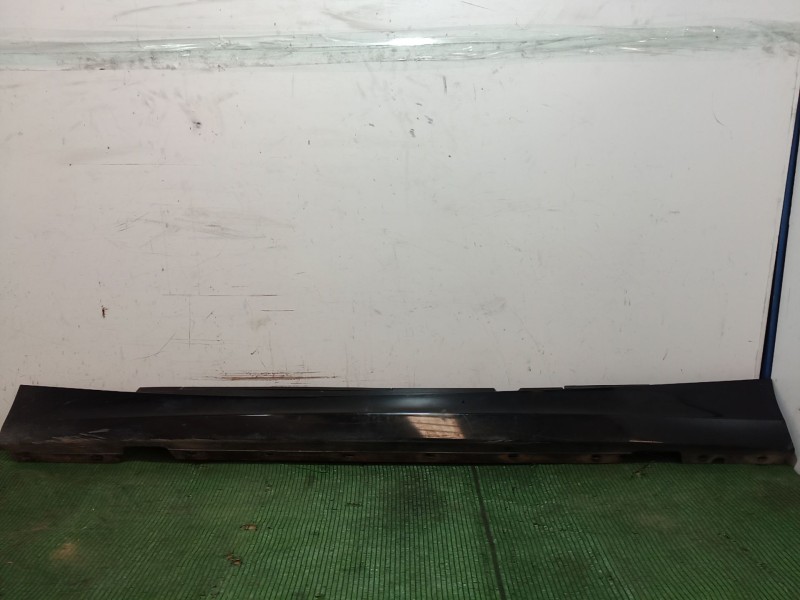 Recambio de faldon lateral para bmw 1 (e81) 120 d referencia OEM IAM   
