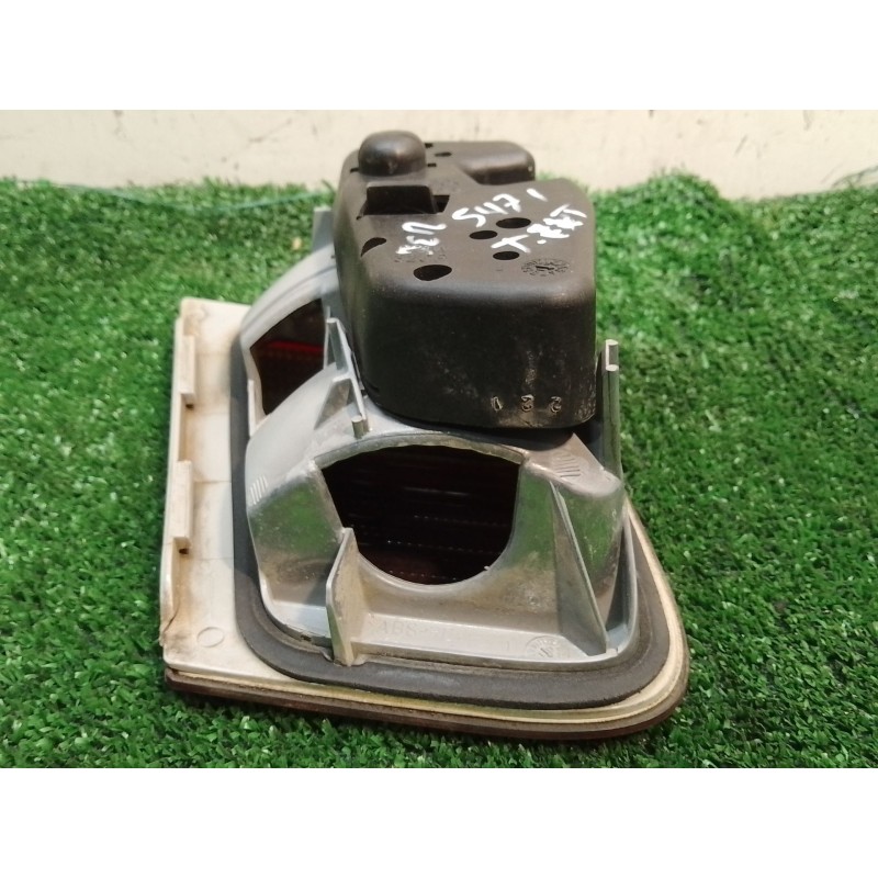 Recambio de piloto trasero derecho interior para bmw 3 (e46) 320 d referencia OEM IAM 8364924 230570R 230512