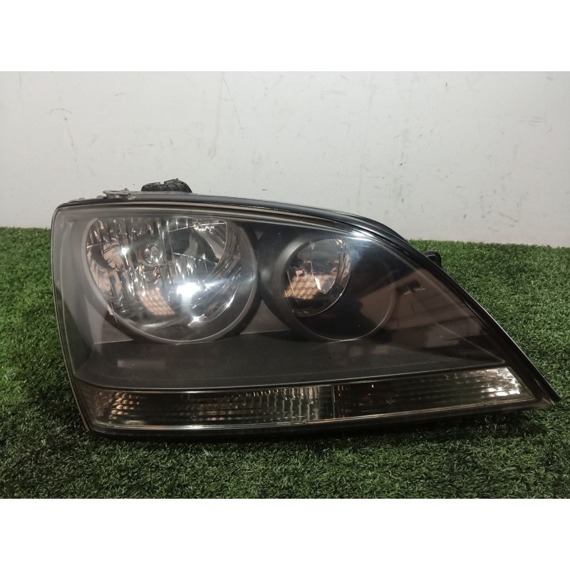 Recambio de faro derecho para kia sorento i (jc) 2.5 crdi referencia OEM IAM   