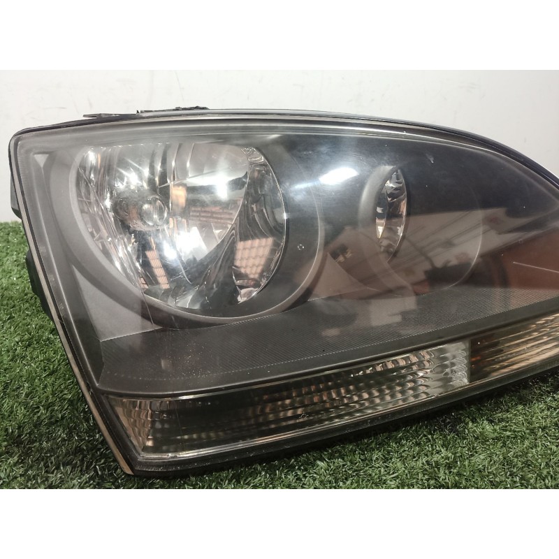 Recambio de faro derecho para kia sorento i (jc) 2.5 crdi referencia OEM IAM   