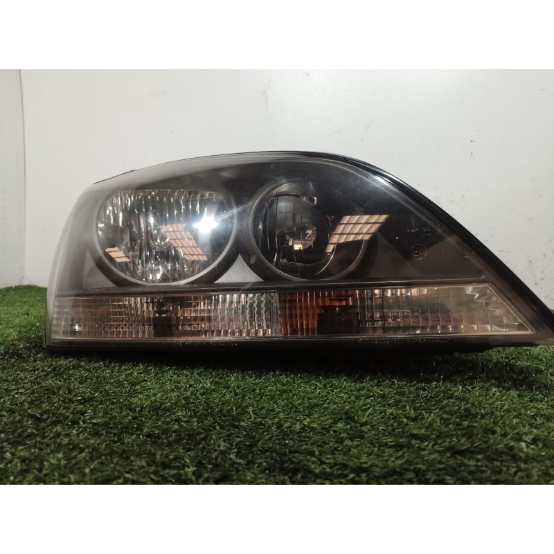 Recambio de faro derecho para kia sorento i (jc) 2.5 crdi referencia OEM IAM   
