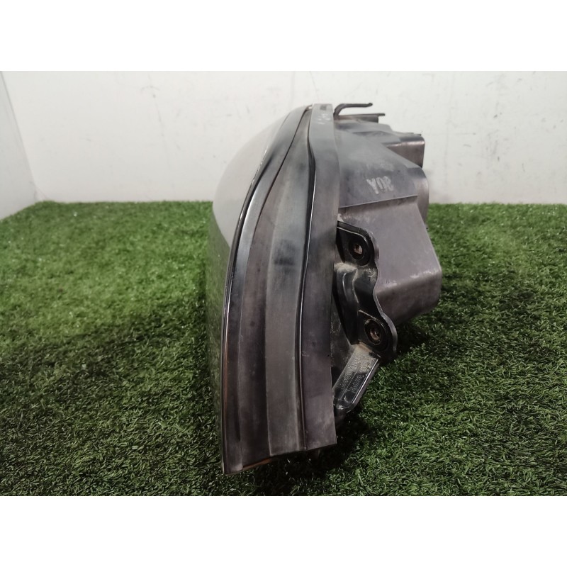 Recambio de faro derecho para kia sorento i (jc) 2.5 crdi referencia OEM IAM   