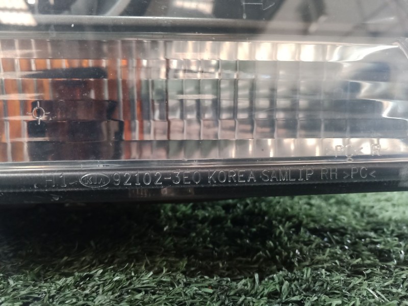 Recambio de faro derecho para kia sorento i (jc) 2.5 crdi referencia OEM IAM   