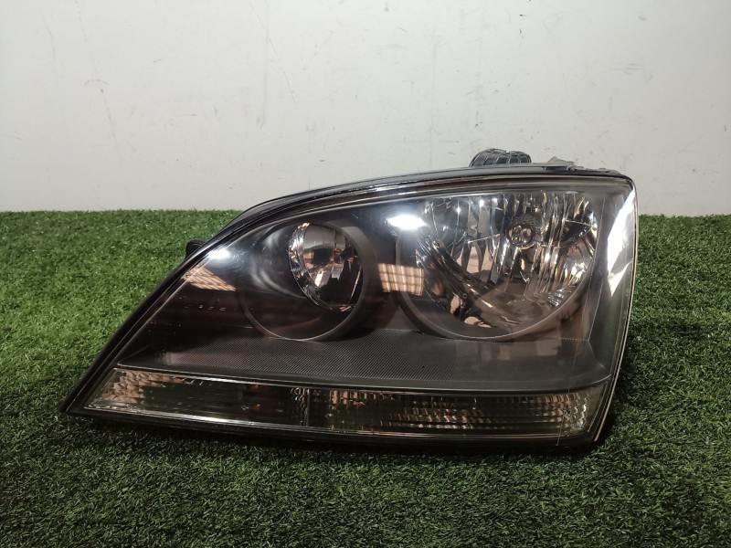 Recambio de faro izquierdo para kia sorento i (jc) 2.5 crdi referencia OEM IAM   