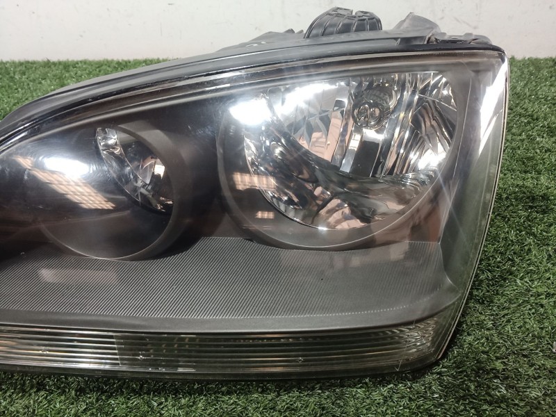 Recambio de faro izquierdo para kia sorento i (jc) 2.5 crdi referencia OEM IAM   