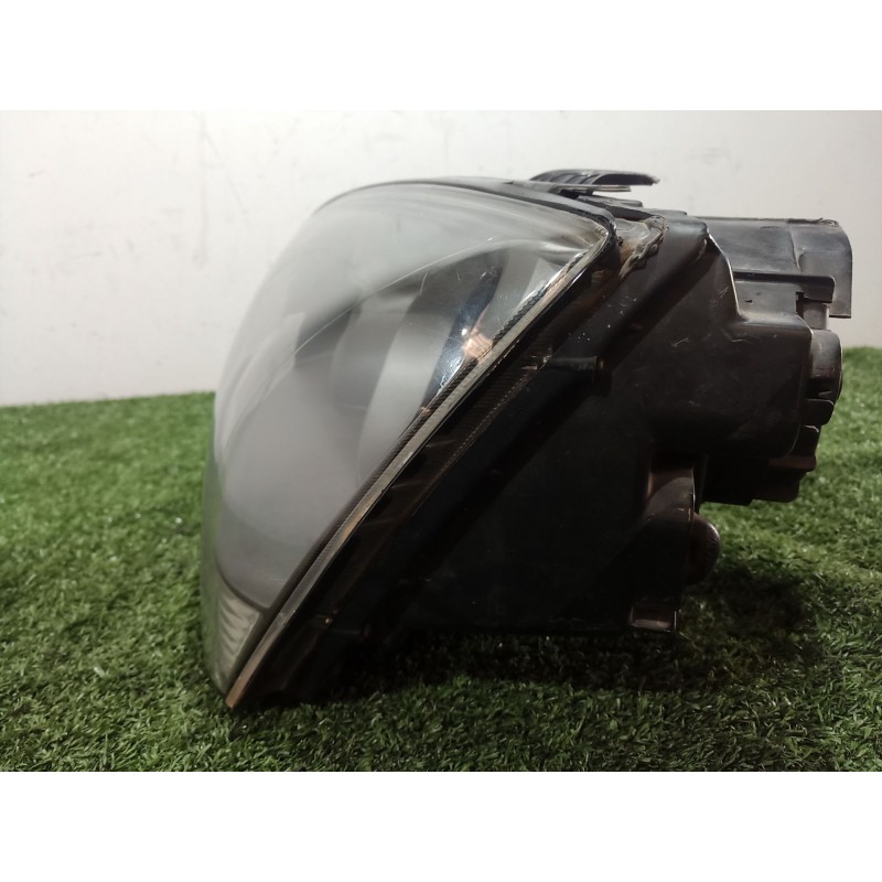 Recambio de faro izquierdo para kia sorento i (jc) 2.5 crdi referencia OEM IAM   