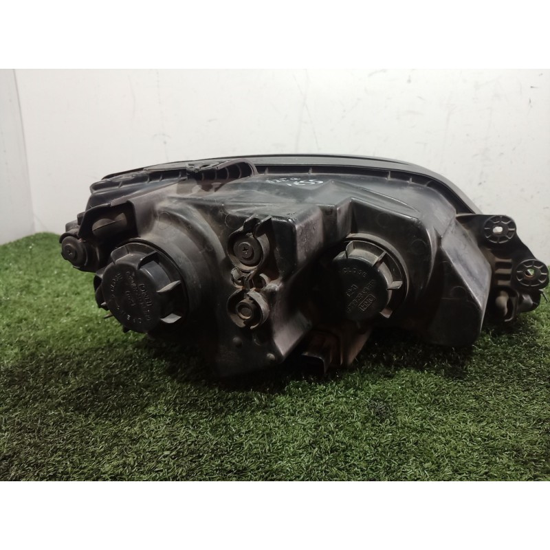 Recambio de faro izquierdo para kia sorento i (jc) 2.5 crdi referencia OEM IAM   