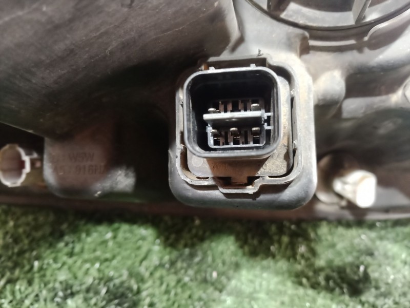 Recambio de faro izquierdo para kia sorento i (jc) 2.5 crdi referencia OEM IAM   