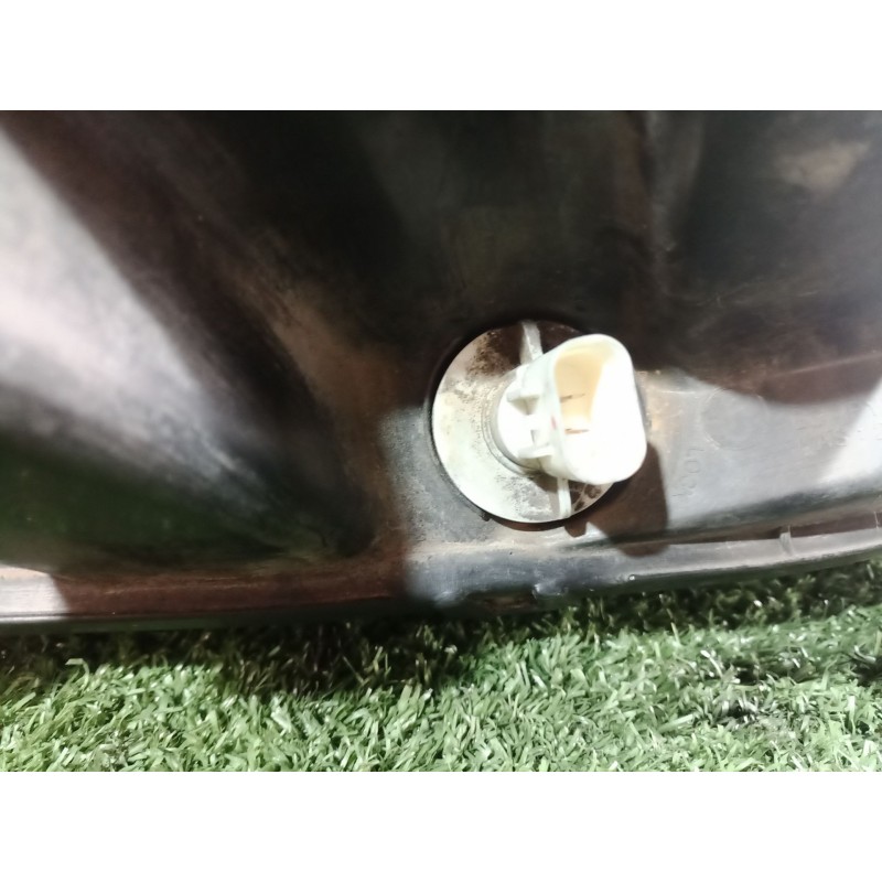 Recambio de faro izquierdo para kia sorento i (jc) 2.5 crdi referencia OEM IAM   