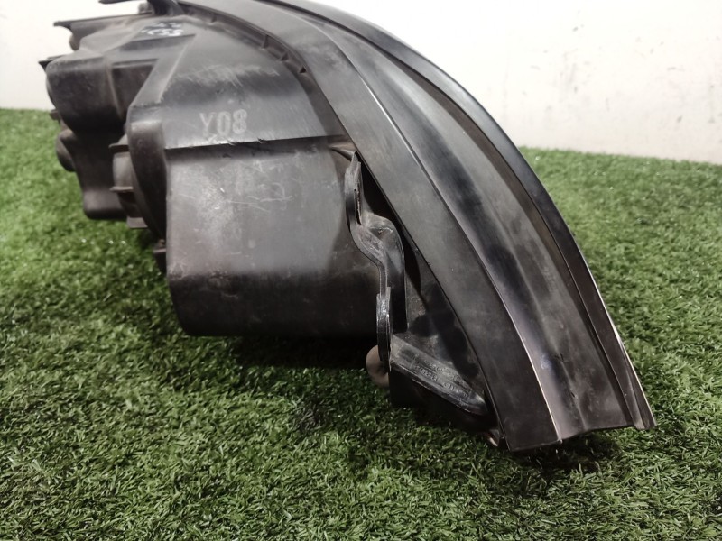 Recambio de faro izquierdo para kia sorento i (jc) 2.5 crdi referencia OEM IAM   