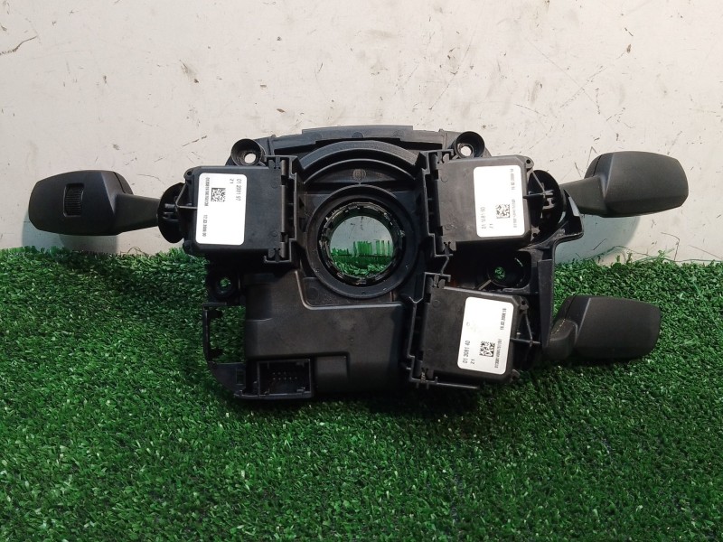 Recambio de mando multifuncion para bmw 1 (e81) 120 d referencia OEM IAM 912304303 01208197 3920020823303