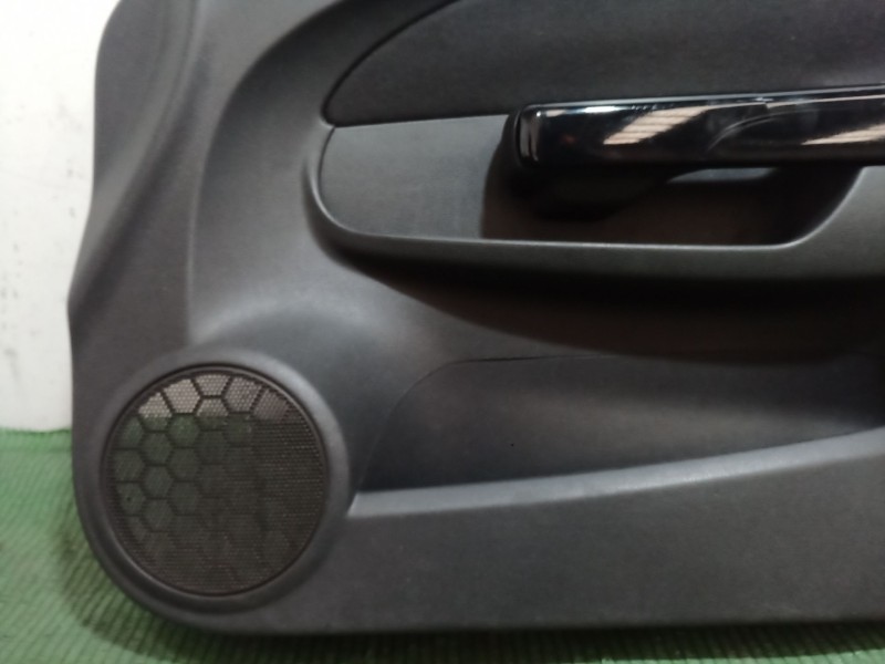 Recambio de guarnecido puerta delantera derecha para opel corsa d cmon referencia OEM IAM   