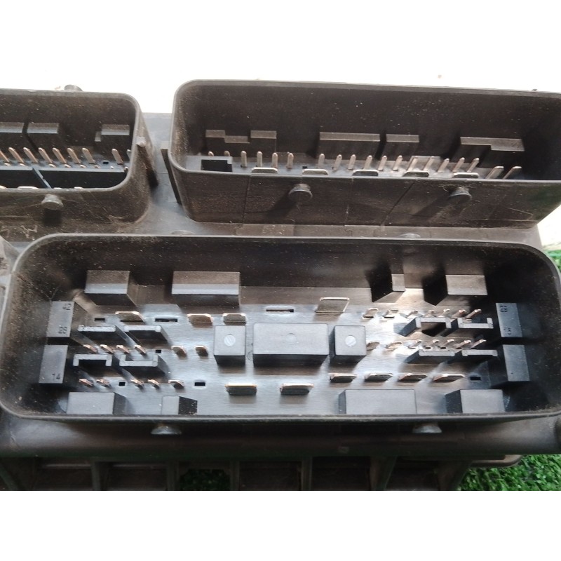 Recambio de caja reles / fusibles para opel corsa d cmon referencia OEM IAM 13217394EH 13217394EH 13217394EH
