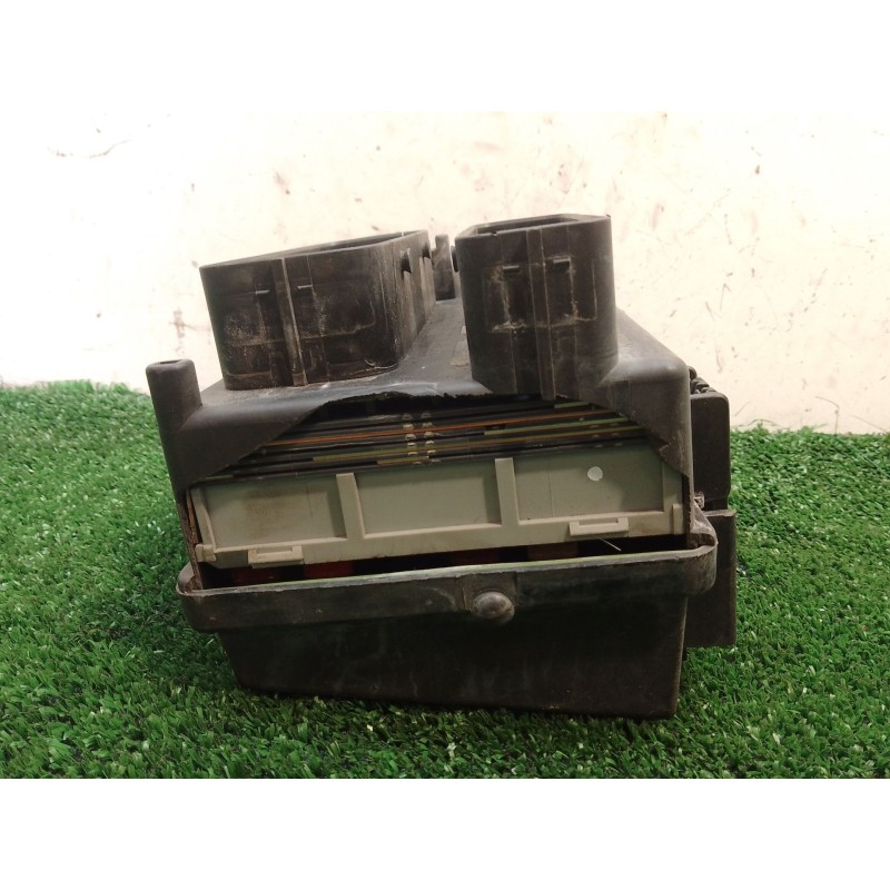 Recambio de caja reles / fusibles para opel corsa d cmon referencia OEM IAM 13217394EH 13217394EH 13217394EH