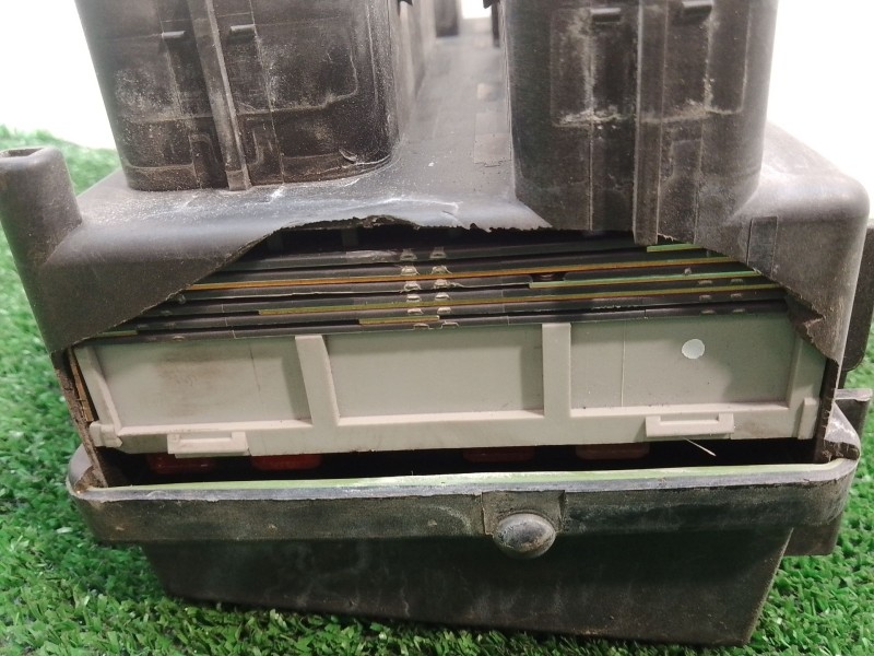 Recambio de caja reles / fusibles para opel corsa d cmon referencia OEM IAM 13217394EH 13217394EH 13217394EH