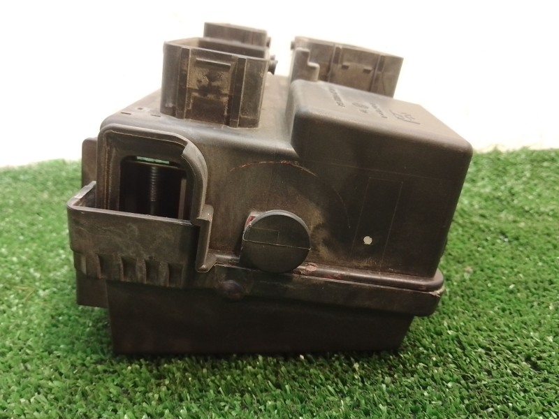 Recambio de caja reles / fusibles para opel corsa d cmon referencia OEM IAM 13217394EH 13217394EH 13217394EH