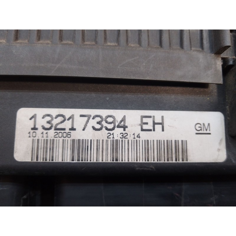 Recambio de caja reles / fusibles para opel corsa d cmon referencia OEM IAM 13217394EH 13217394EH 13217394EH