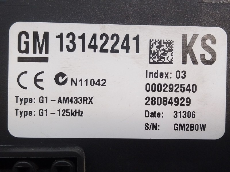 Recambio de caja reles / fusibles para opel corsa d cmon referencia OEM IAM 13142241 28084929 000292540