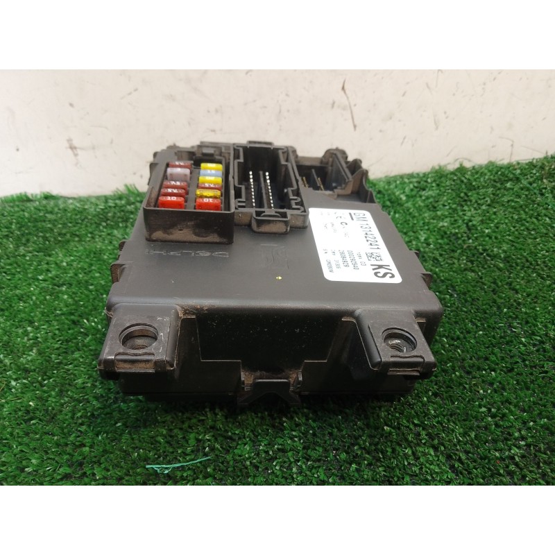 Recambio de caja reles / fusibles para opel corsa d cmon referencia OEM IAM 13142241 28084929 000292540