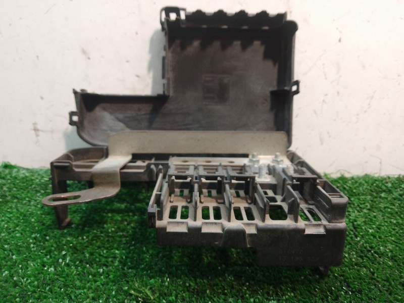 Recambio de caja reles / fusibles para opel corsa d cmon referencia OEM IAM 17184341 17184351 ZSB1718442