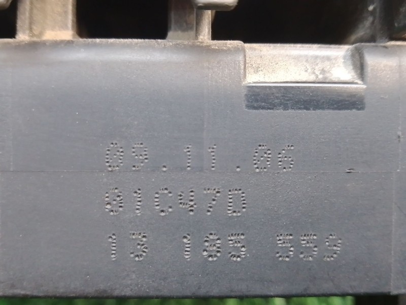 Recambio de caja reles / fusibles para opel corsa d cmon referencia OEM IAM 17184341 17184351 ZSB1718442