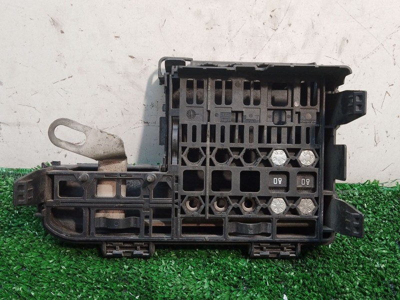 Recambio de caja reles / fusibles para opel corsa d cmon referencia OEM IAM 17184341 17184351 ZSB1718442