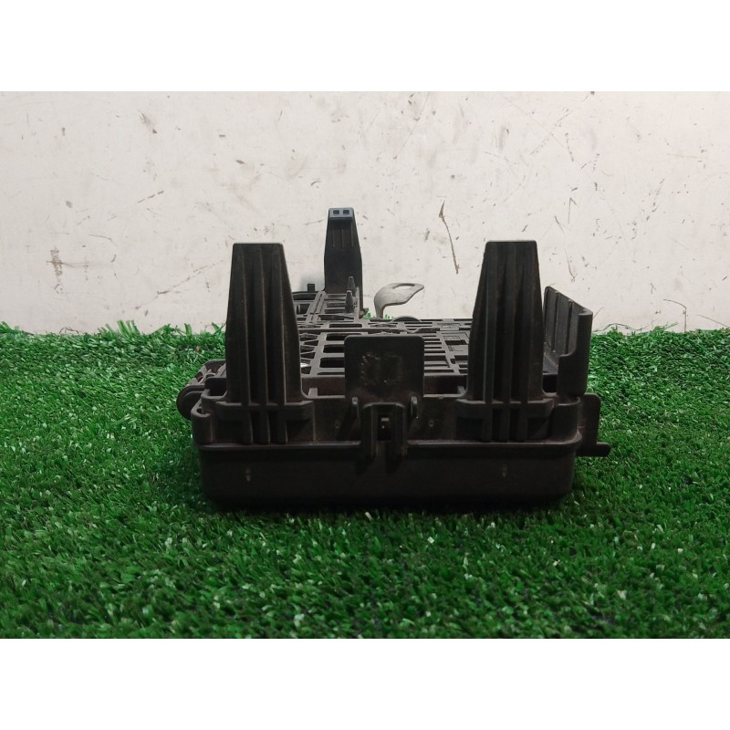 Recambio de caja reles / fusibles para opel corsa d cmon referencia OEM IAM 17184341 17184351 ZSB1718442