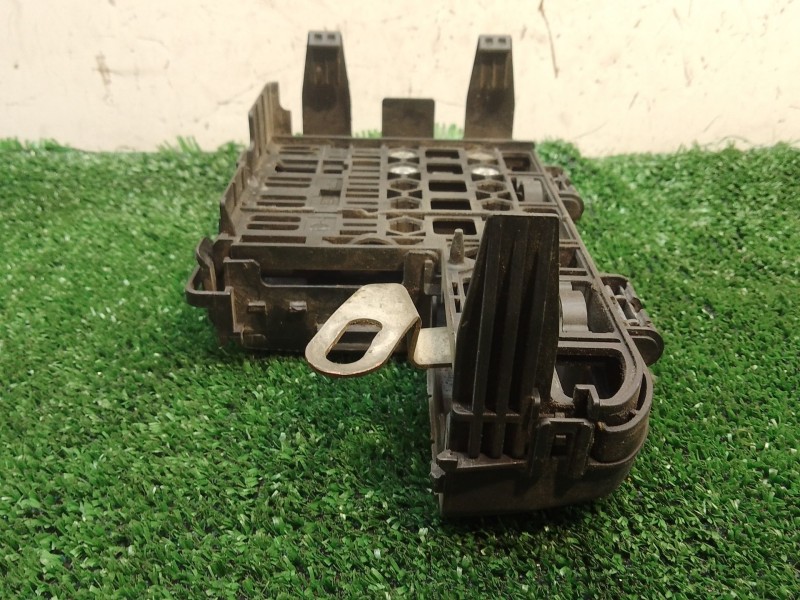 Recambio de caja reles / fusibles para opel corsa d cmon referencia OEM IAM 17184341 17184351 ZSB1718442